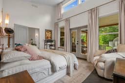 Modern Countryside Retreat - Home & Guest Apt