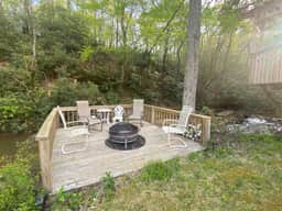 Cabin at Ballenger Bridge - Image 4