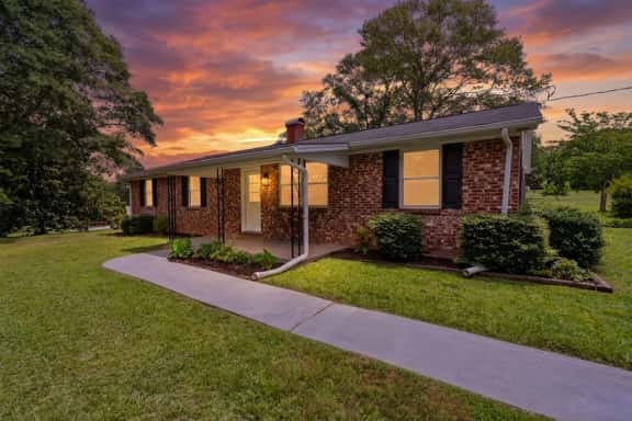 Magnolia Cottage at Fox Ridge - Image 1