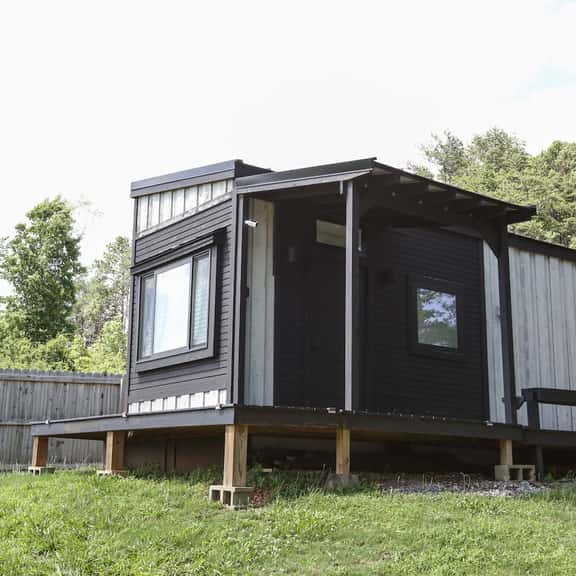 Cozy Rural Tiny Home - Image 1