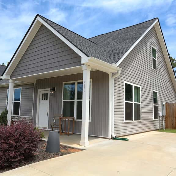 Landrum Inn - Image 1