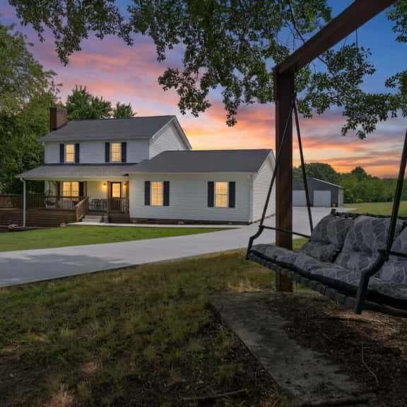 The Farmhouse at Fox Ridge - Image 1