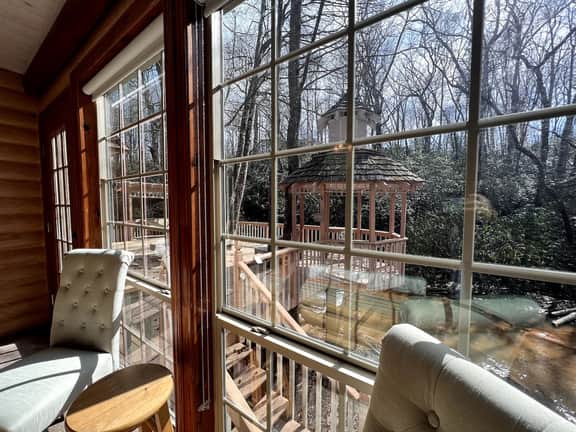Cabin at Ballenger Bridge - Image 5
