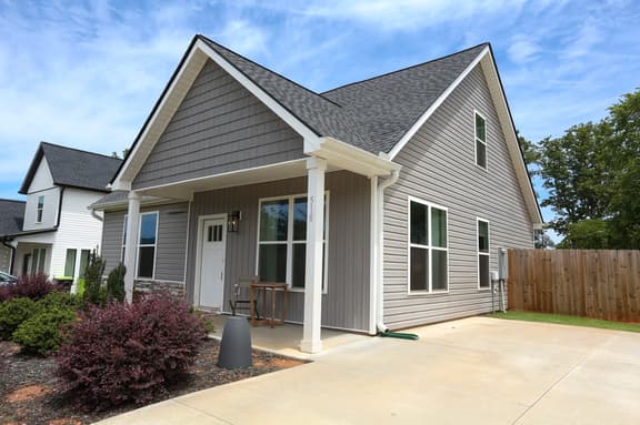 Landrum Inn